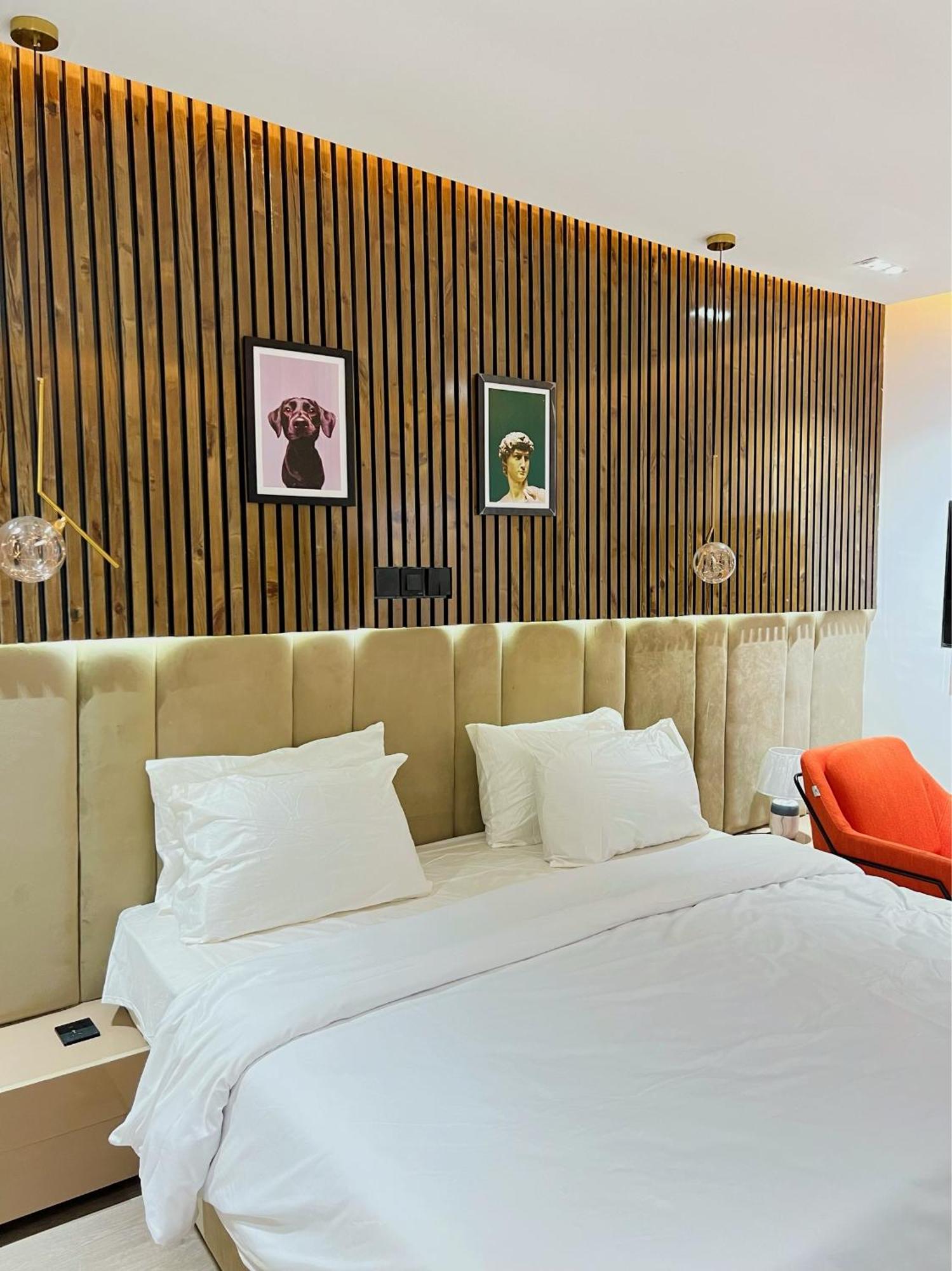 Austra Hotels And Apartments Maitama アブジャ エクステリア 写真
