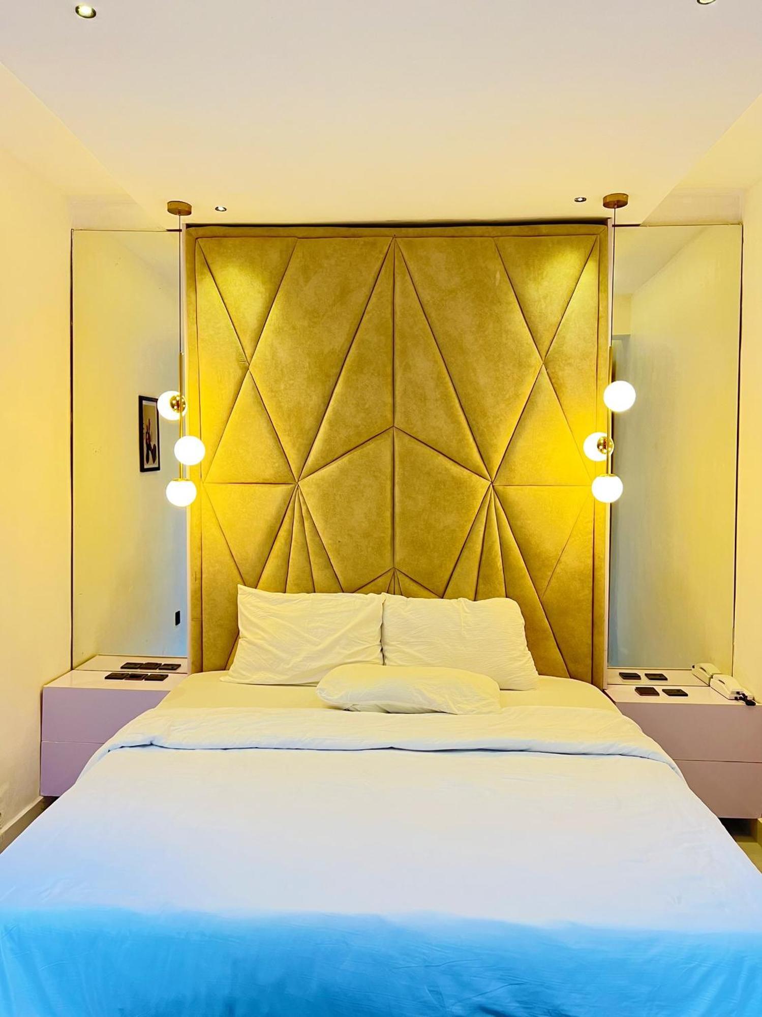 Austra Hotels And Apartments Maitama アブジャ エクステリア 写真