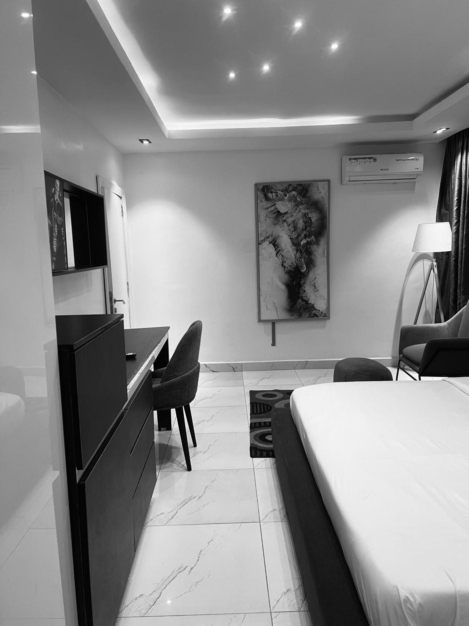 Austra Hotels And Apartments Maitama アブジャ エクステリア 写真