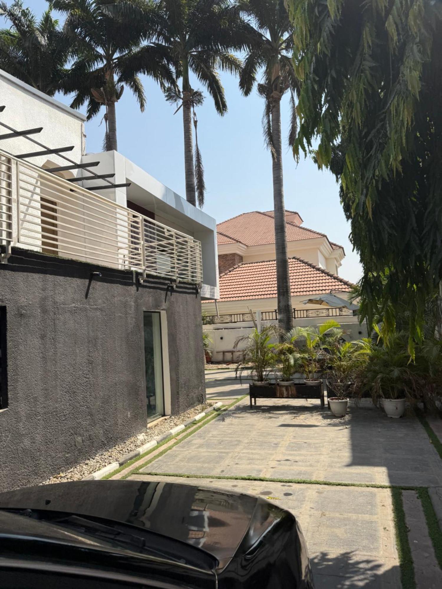 Austra Hotels And Apartments Maitama アブジャ エクステリア 写真