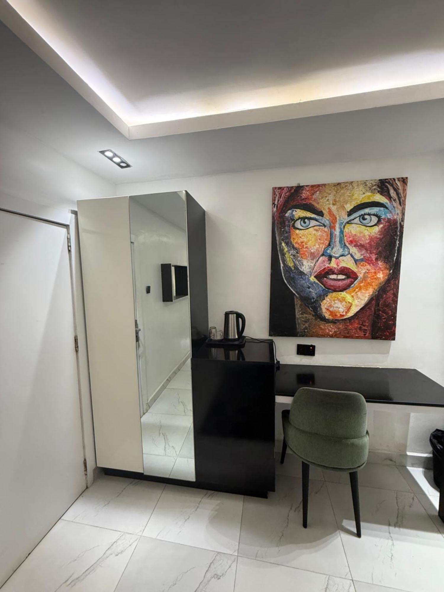 Austra Hotels And Apartments Maitama アブジャ エクステリア 写真